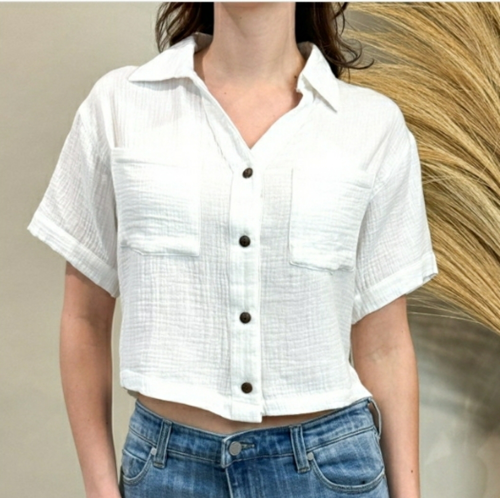 Love Notes White Cotton Crinkled Gauze Lightweight Cropped Button Shirt, Size L